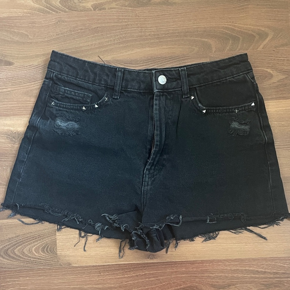 Zara Black Frayed Hem Jean Shorts